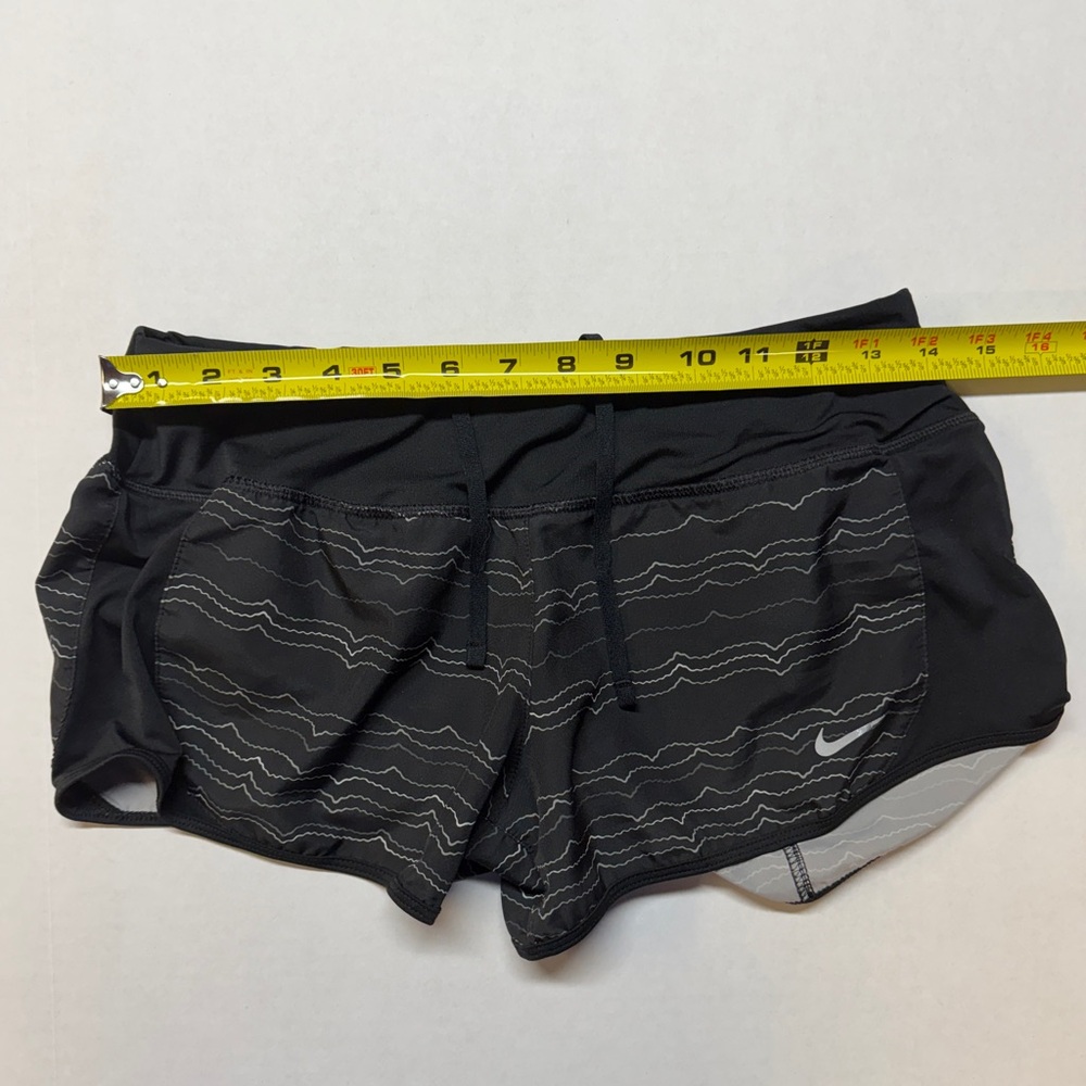 Nike Dri Fit Women’s Small Black Running Shorts - Picture 3 of 6